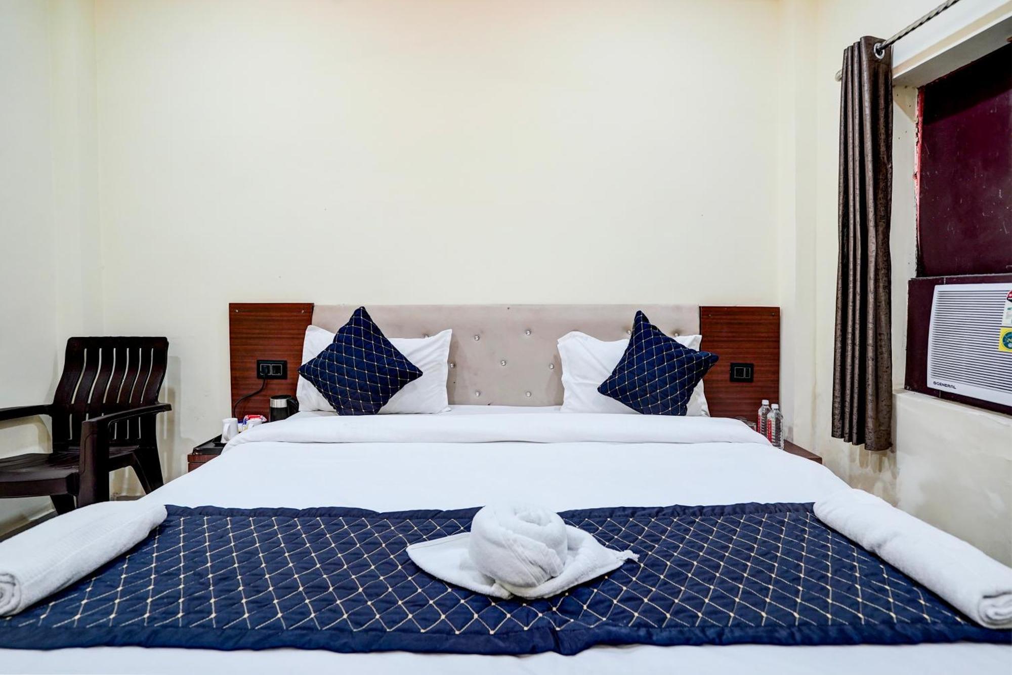 Hotel Vibe Blu- Varanasi Exterior foto
