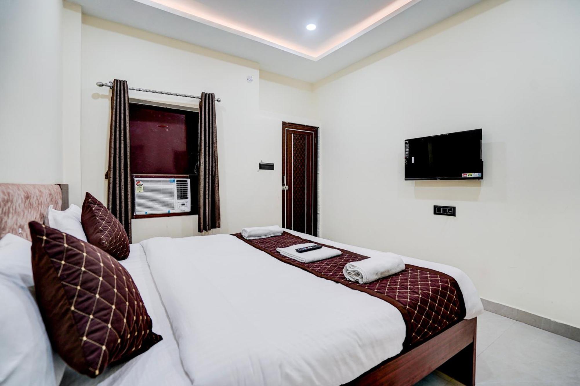 Hotel Vibe Blu- Varanasi Exterior foto